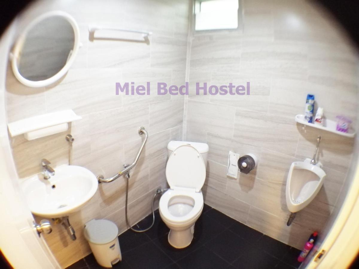 Miel Bed Hostel & Gallery Chiang Mai Exterior photo