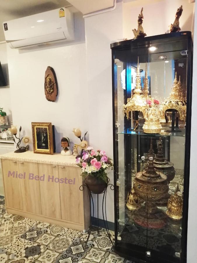 Miel Bed Hostel & Gallery Chiang Mai Exterior photo